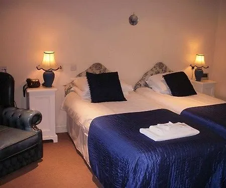 Cresswell Arms 4* מאלטון