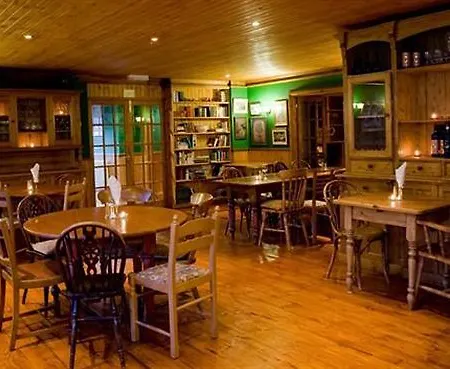 Cresswell Arms אורחן