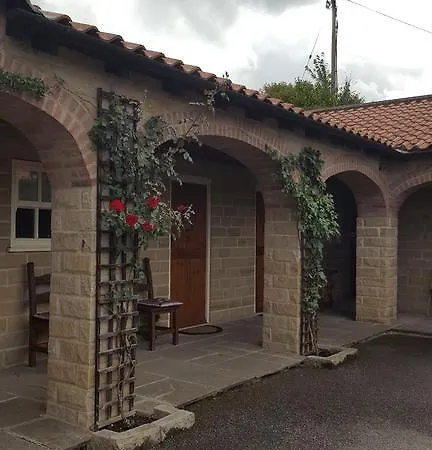 אורחן Cresswell Arms