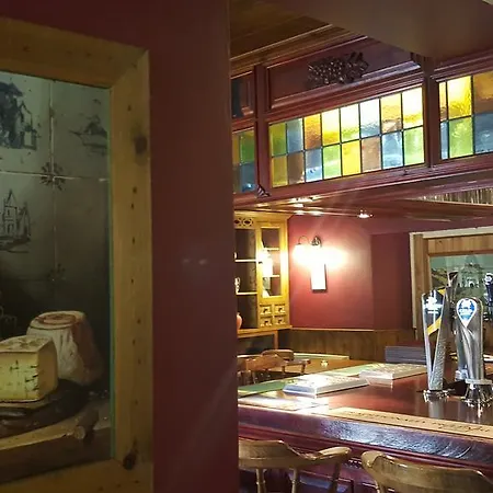 Cresswell Arms 4* מאלטון