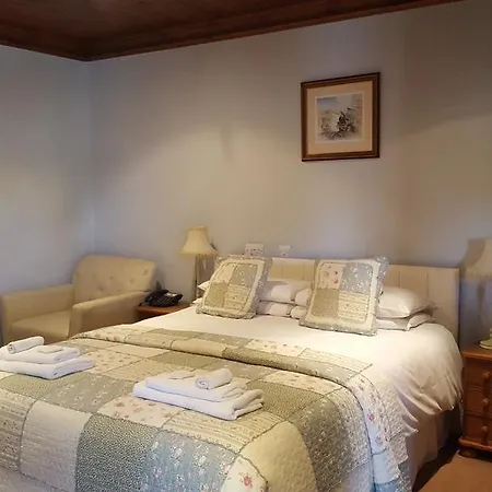 Inn Cresswell Arms