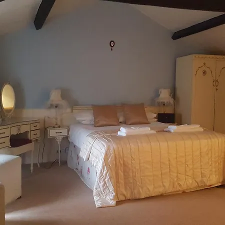 Cresswell Arms 宾馆 4*